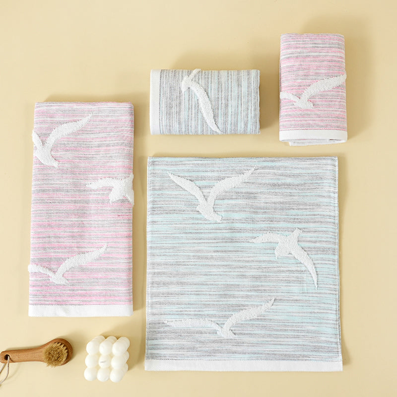 Plant cellulose fiber absorbent breathable double-layer seagull series