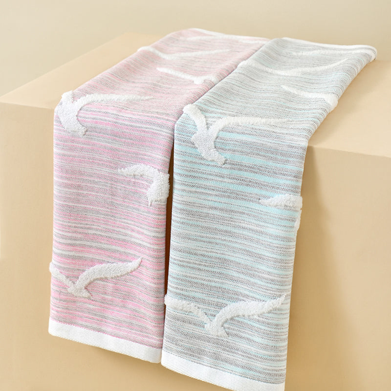 Plant cellulose fiber absorbent breathable double-layer seagull series